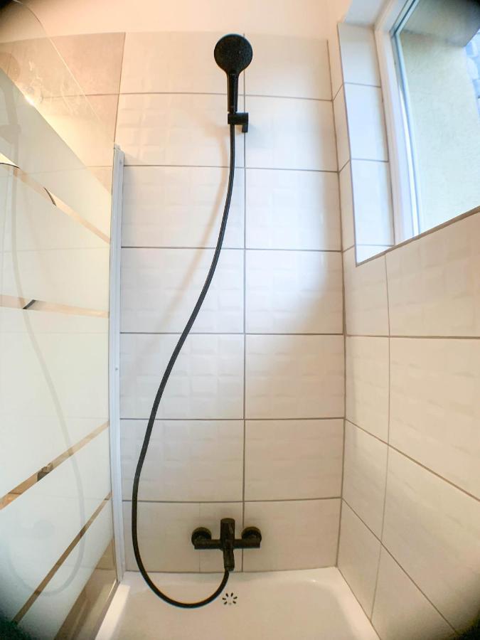 Luterana Studio Apartment Bukarest Exterior foto