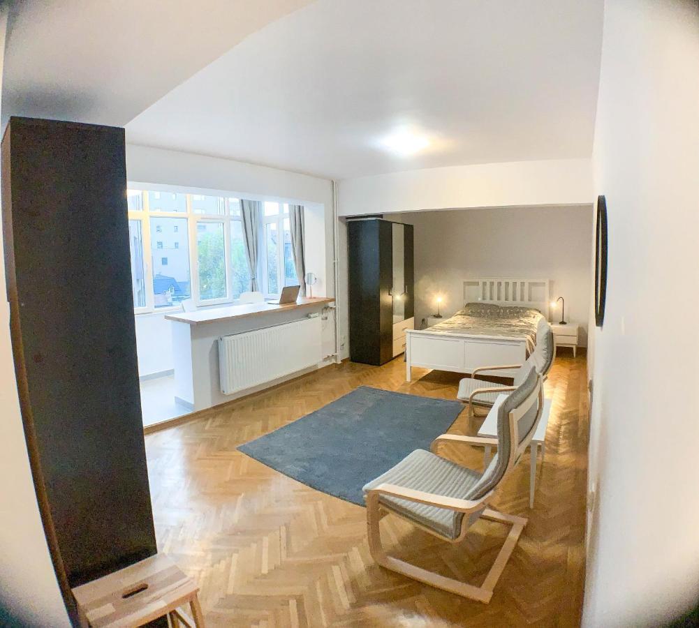 Luterana Studio Apartment Bukarest Exterior foto