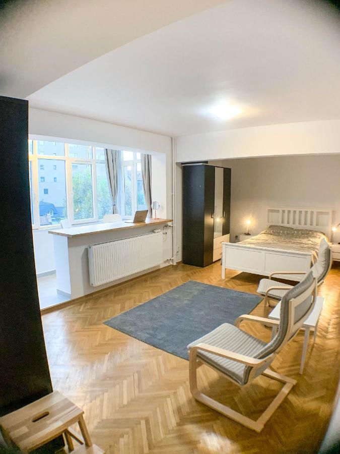 Luterana Studio Apartment Bukarest Exterior foto